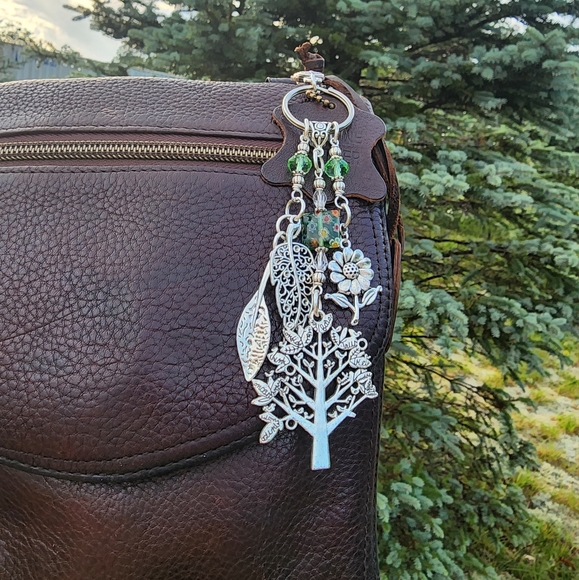 Green Crystal Beaded Tree of Life Bag Clip Purse Leaf Keychain Daisy Pursecharm - Picture 10 of 16